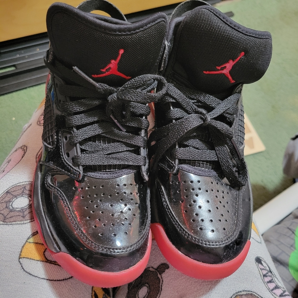 Jordan Sneakers size 4